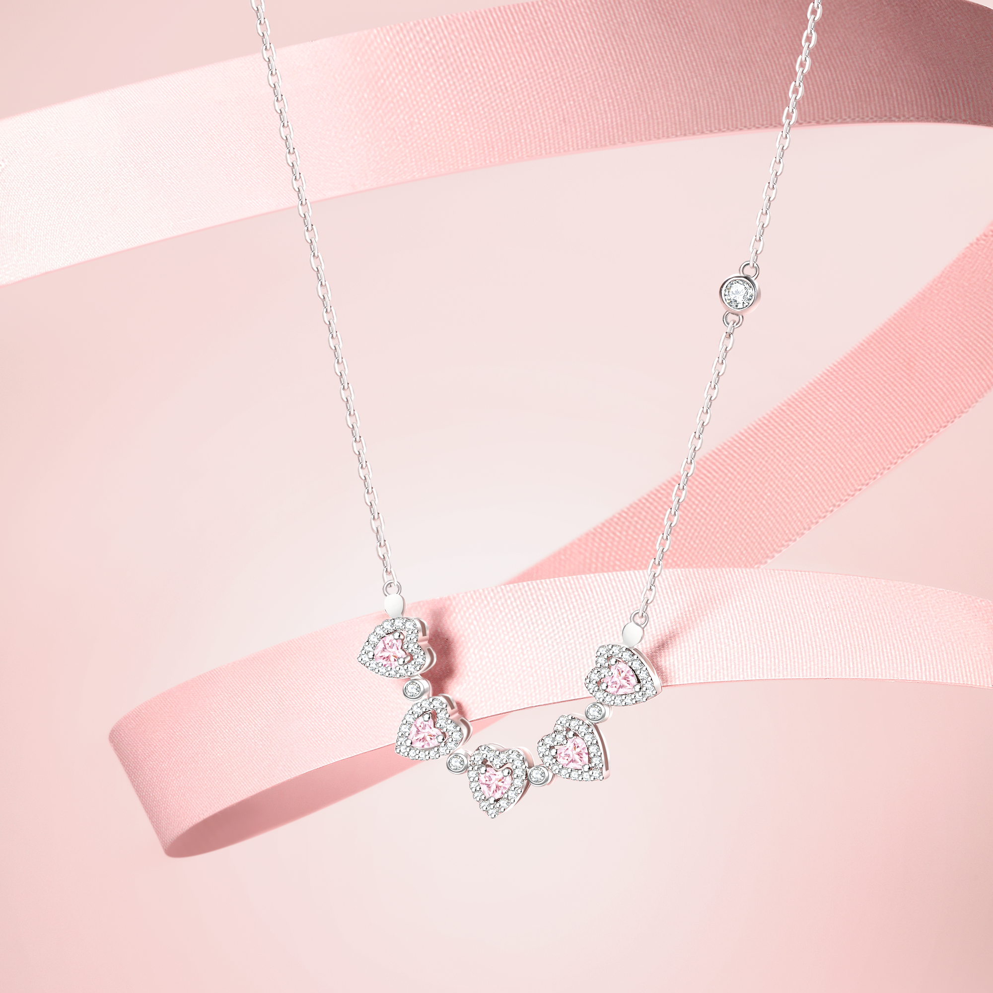 FANCI ME "Heart's Blossom" Sterling Silver Necklace Detail