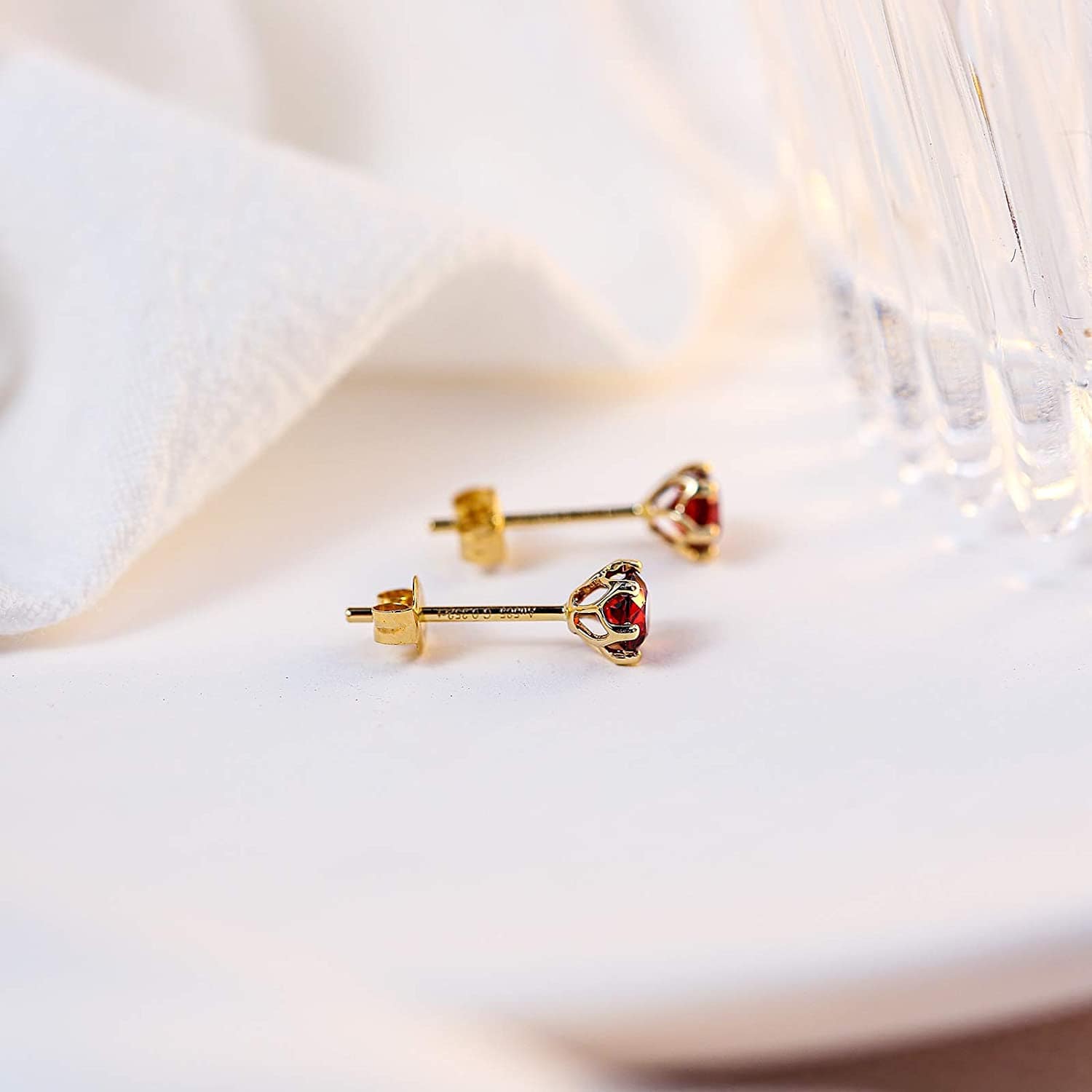 Flower design prong setting red garnet stone earrings Unisex